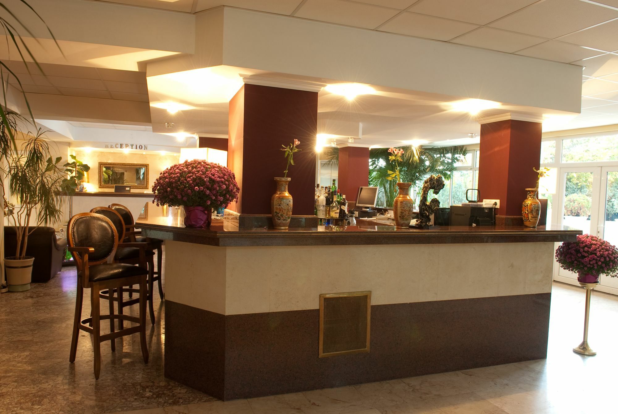 Atlantic Hotel - Free Parking Sofia Extérieur photo