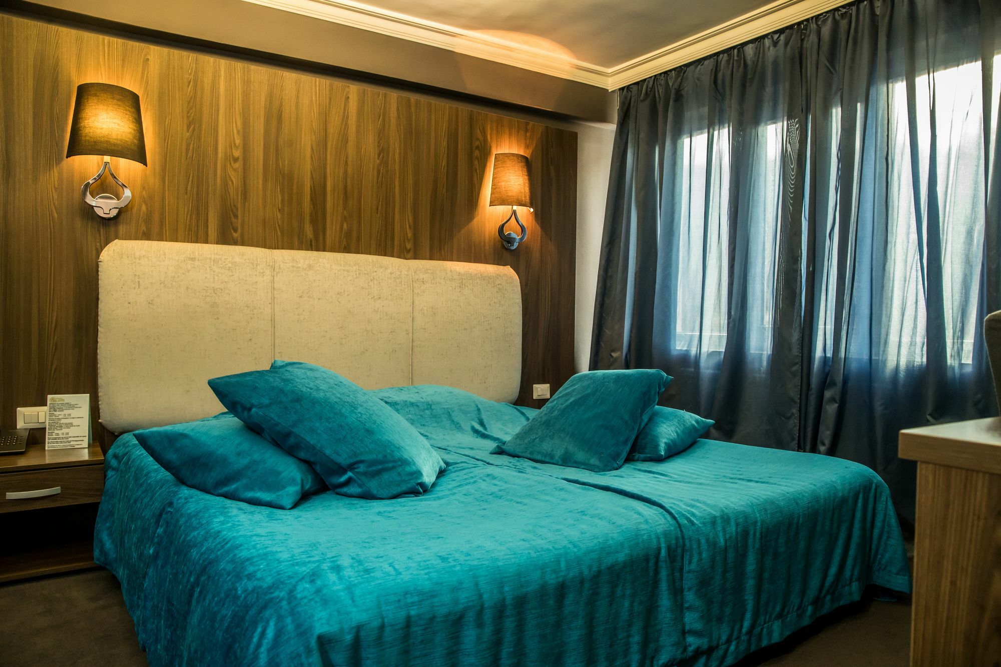 Atlantic Hotel - Free Parking Sofia Extérieur photo